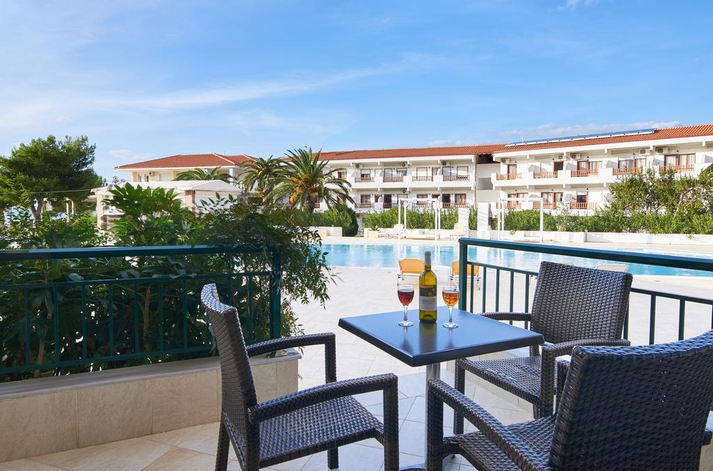 Toroni Blue Sea Hotel Exterior foto